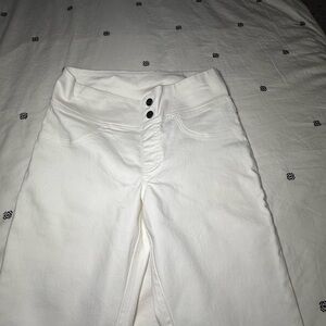 HUE Classic White XS Pants